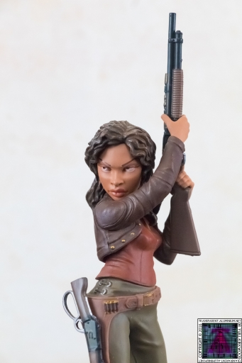 Loot Cargo Crate - Zoe Mini Master Figure (2)