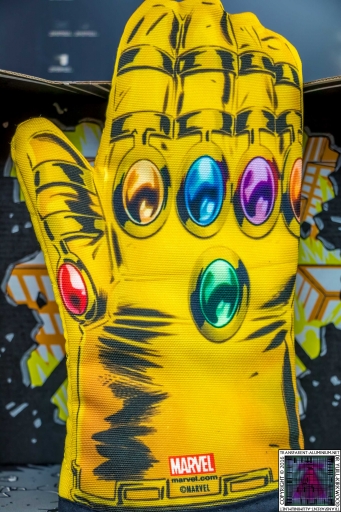 Infinity Gauntlet Oven Mitt