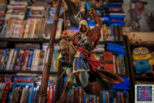 Assassins Creed IV Black Flag Buccaneer Edition Edward Kenway Statue