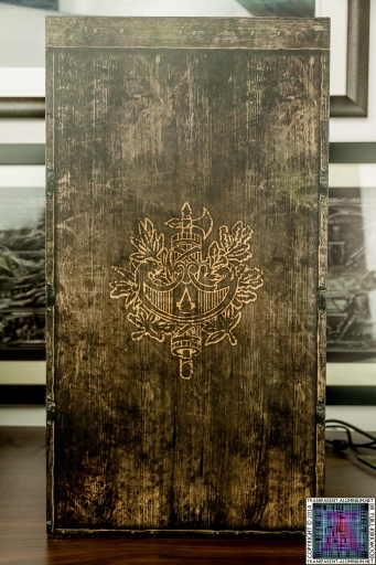 Assassins-Creed-Unity-Guillotine-Edition-Box-4