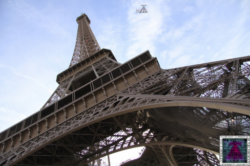 Eiffel Tower Bace