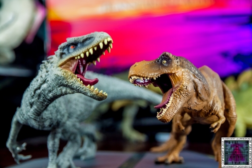 Jurassic World Blu-ray Collector's editions (1).jpg