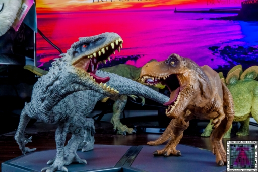 Jurassic World Blu-ray Collector's editions (2).jpg