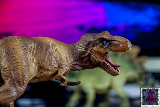 Jurassic World Blu-ray Collector's editions (6).jpg