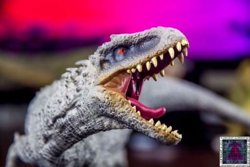 Jurassic World Blu-ray Collector's editions (7).jpg