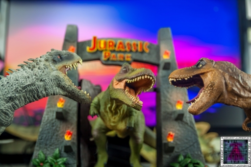 Jurassic World and Jurassic Park Blu-ray Collector's editions (1).jpg