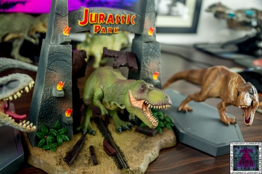 Jurassic World and Jurassic Park Blu-ray Collector's editions (3).jpg