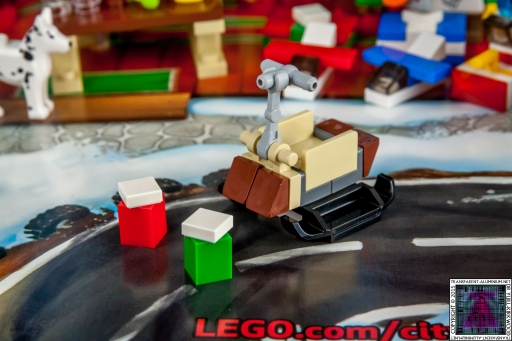 LEGO City Advent Calendar 2015 - Day 23 (2)
