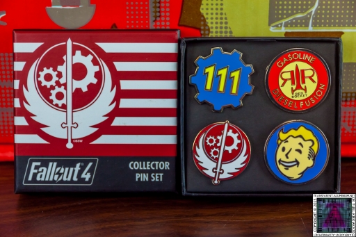 Fallout 4 Collectors Pin Set (2).jpg