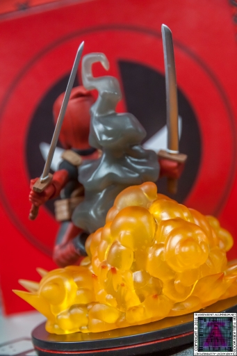 Qmx Deadpool Figure (3)