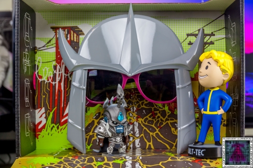 Loot Crate - November 2015 Combat (2).jpg