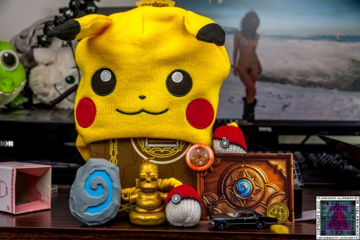 Loot Crate - September 2015 Summon (5).jpg