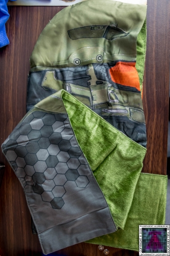 Halo Master Chife Hoody Scarf