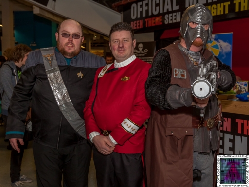 Comic-Con Cosplay Klingons and Starfleet.jpg