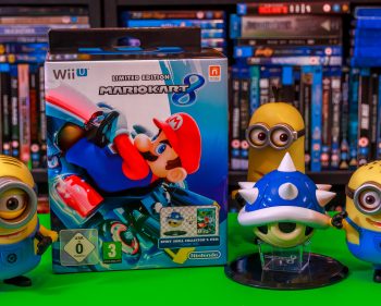 Mario Kart 8 Limited Edition with Blue Shell Figurine